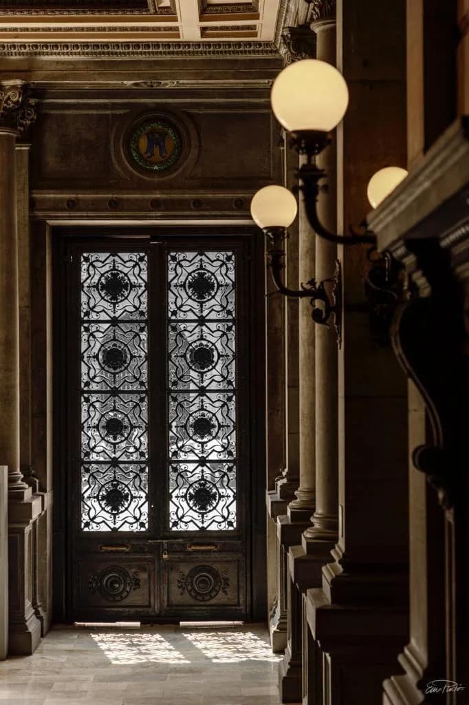 Entrada y luz — la fotógrafa Emma Pinto