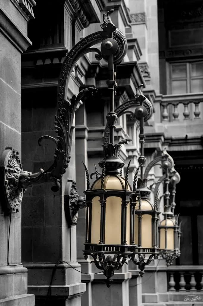 Faroles en la ciudad — la fotógrafa Emma Pinto